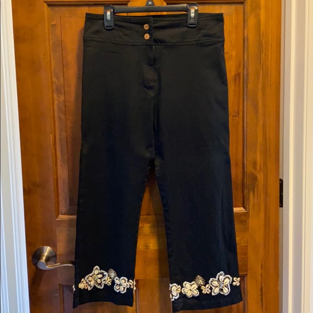 👉FINAL Havenbleu boutique Capri pants sea shells detail 6